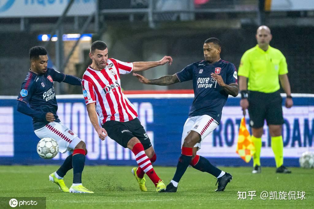 王大雷送礼 国足不敌澳大利亚3连败继续垫底.