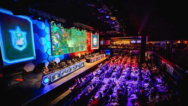 拉菲尼亚:金球奖不是我的目标,能入围就是胜利.