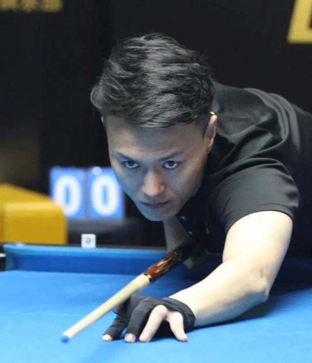 接连败下阵 接连败下阵