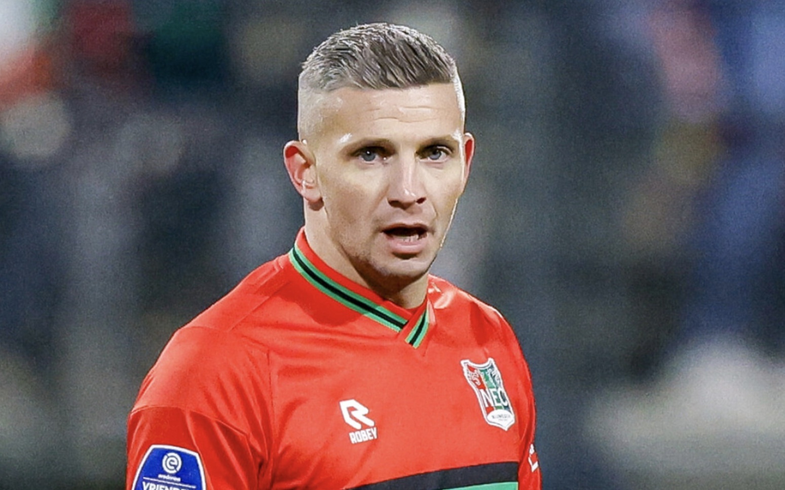 对加拿大公 对加拿大公