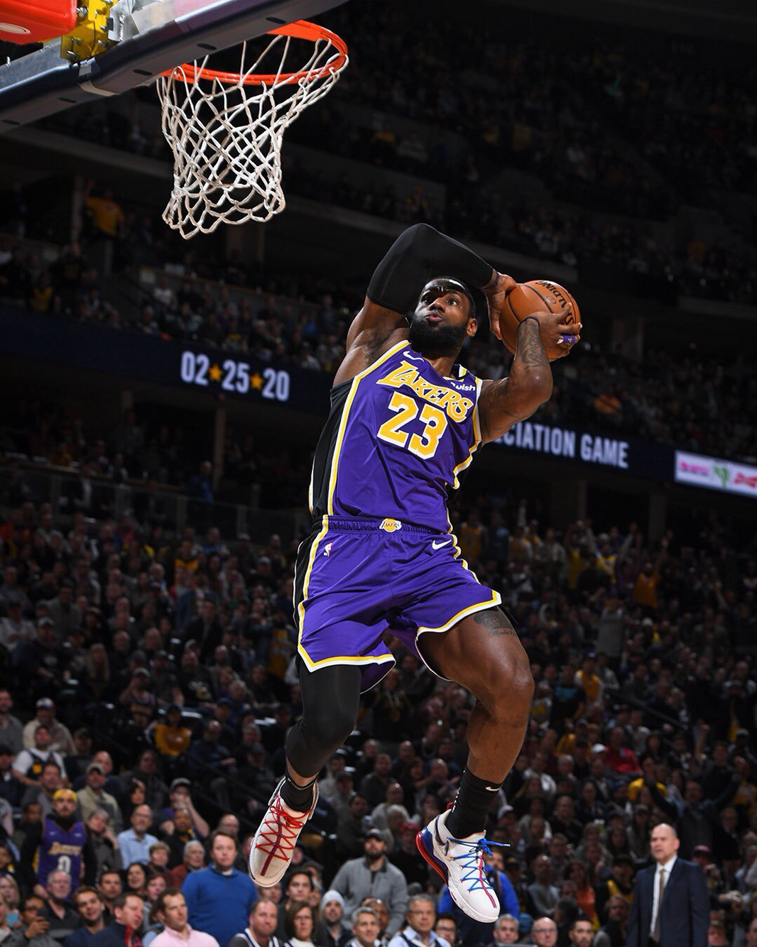 的发球赢得 的发球赢得