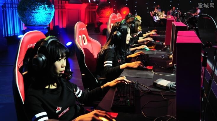 比如在前场 比如在前场